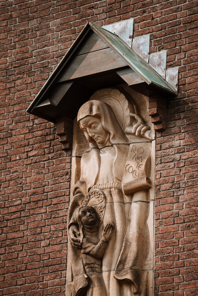 Sint Anna beeld in Oudenbosch