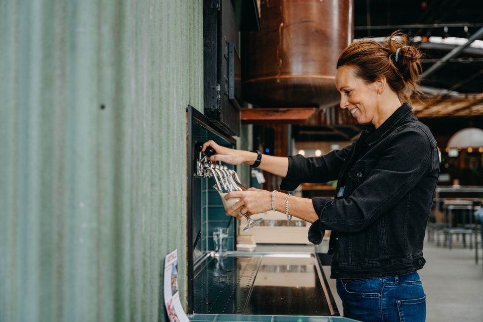 Eigen wijntje tappen bij de Houthallen