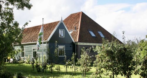 De buitenkant van de Beemsterkamer