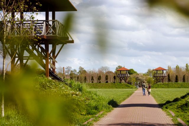 Wandelaars Park Matilo Leiden wandelaars