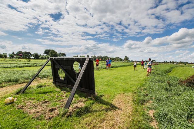 Een sfeerimpressie van de activiteit voetgolf bij Buitenplaats Kameryck in Kamerk