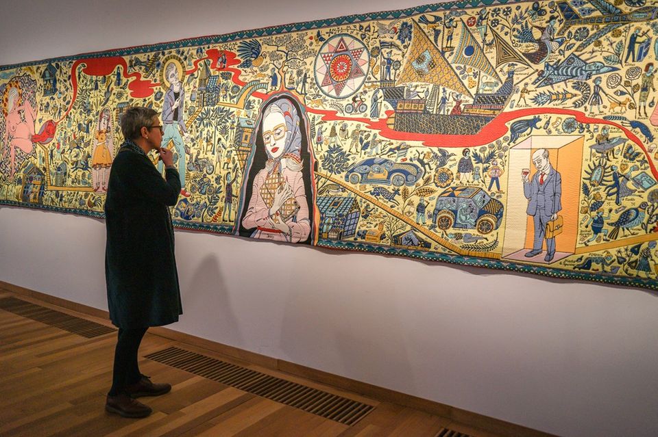 Peggy van Sebillen groot schilderij bekijken Bonnefanten