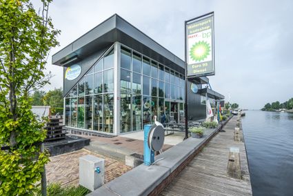 Jachtwerf de Merenpoort bv in Echtenerbrug.
