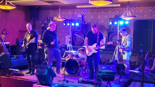 Band Just no Knock
