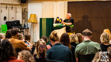 Joghem Jalink de poppentheatervoorstelling Coco kan het!