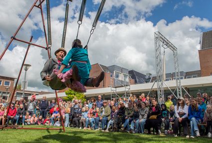 Sneekweek Straattheaterfestival op dinsdag in Sneekweek