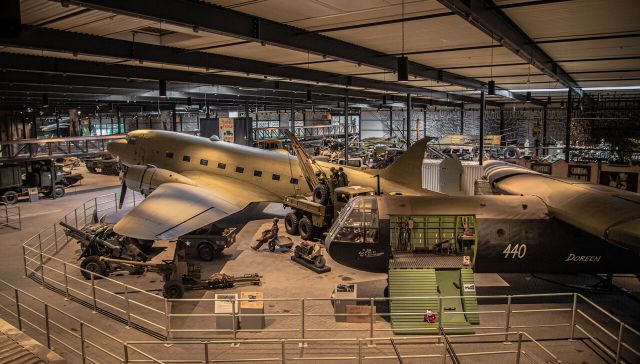 Oorlogsmuseum Overloon vliegtuig