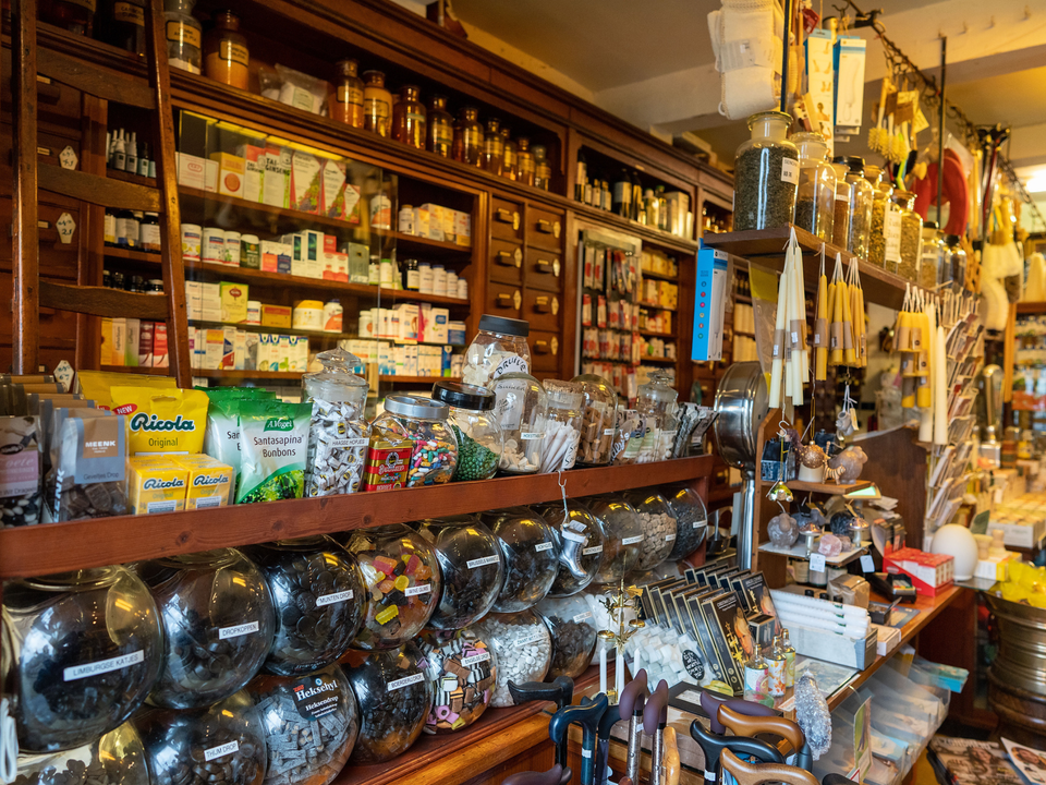 De Salamander oudste winkel van Delft