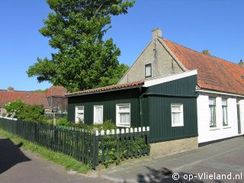 8 persoons vakantiehuis midden in het dorp