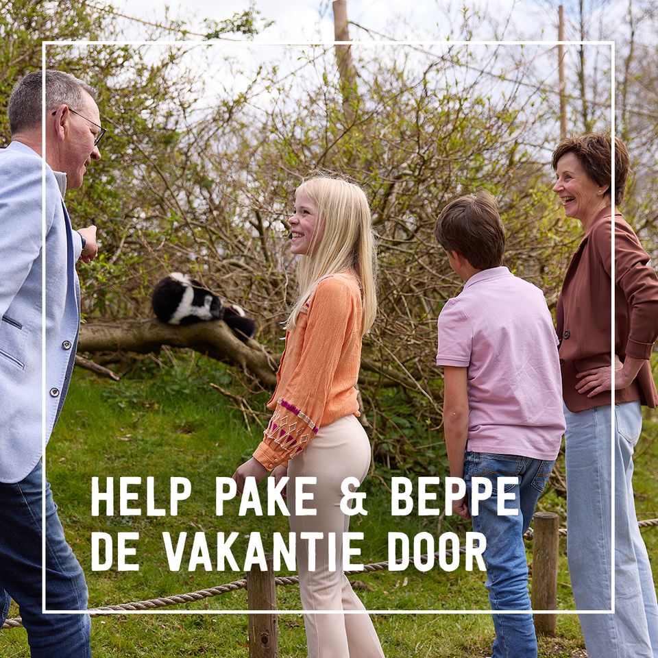 Pake, beppe en kleinkinderen in AquaZoo