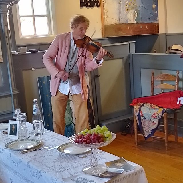Frans Boomsma tijdens Kunst Achter Dijken in Pingjum