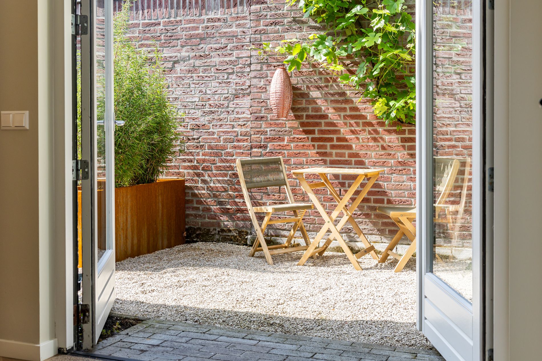 Terras bij B&B Het Torenhuis