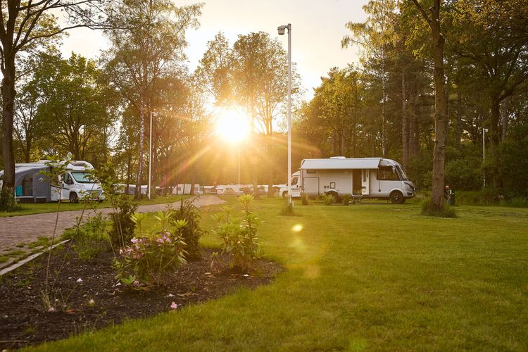 Camperplaatsen bij RCN Vakantiepark de Flaasbloem in Chaam