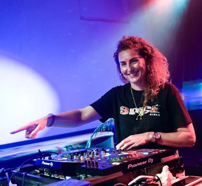 DJ Deniece – Back to the 90’s