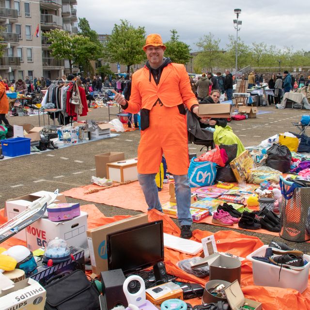Foto van de vrijmarkt tijdens Koningsdag Zoetermeer 2019.