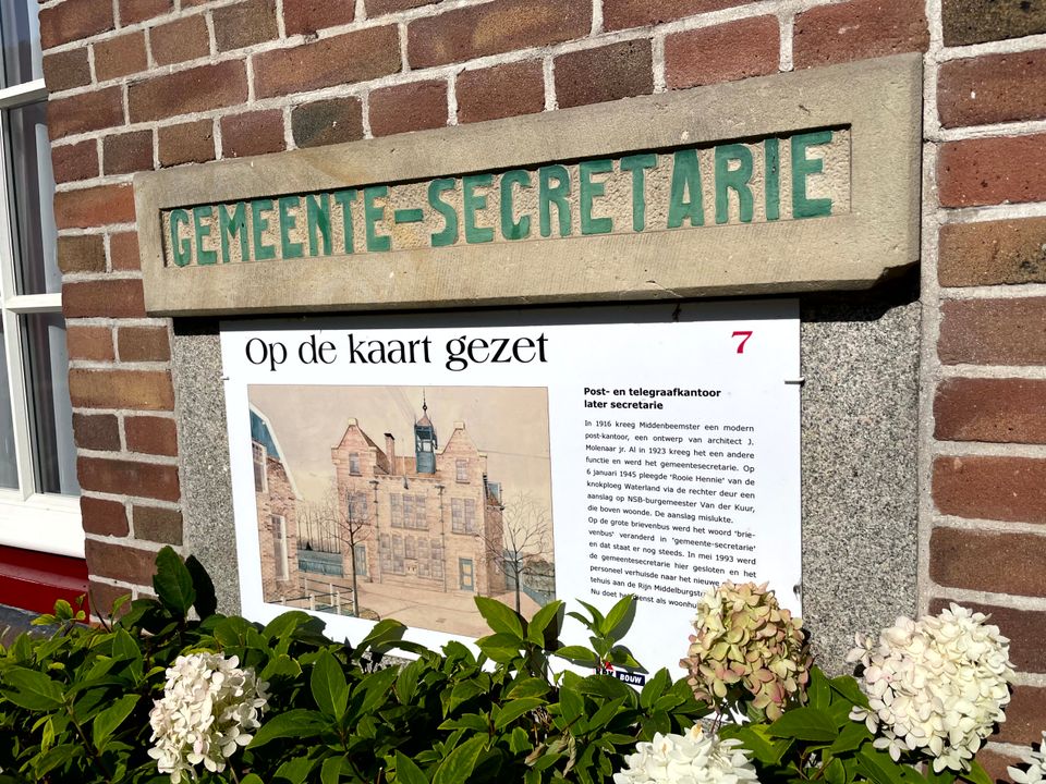 Informatiebord bij het Beemster postkantoor
