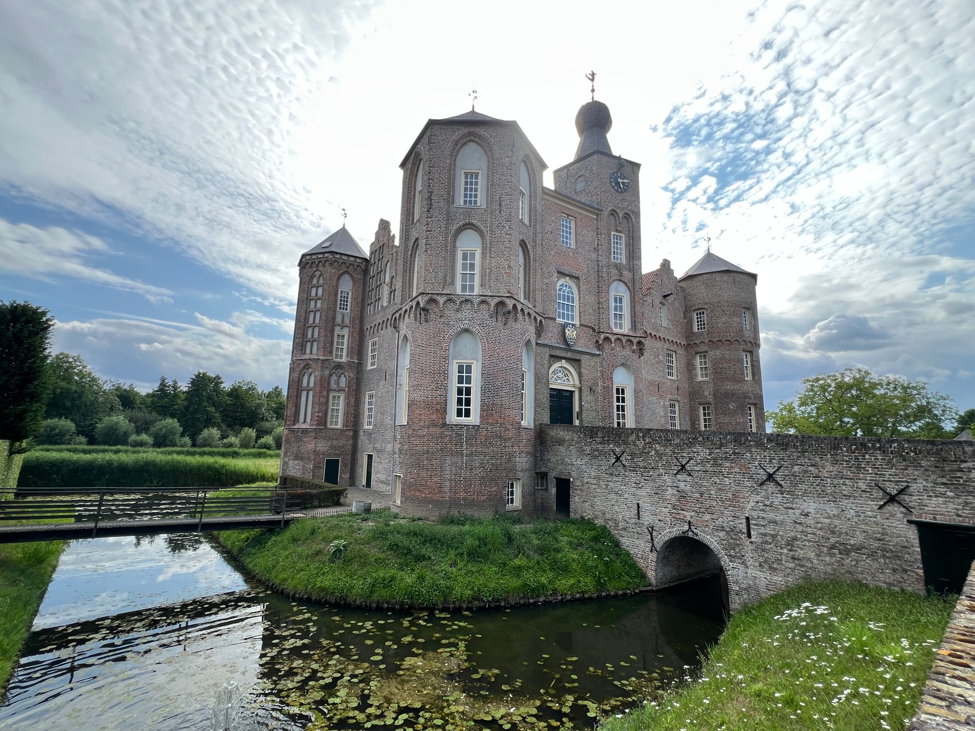 Double concert in Croy Castle Garden