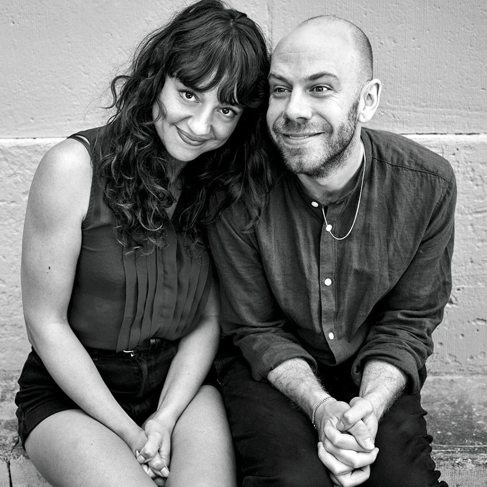 Man en vrouw op zwart-wit foto