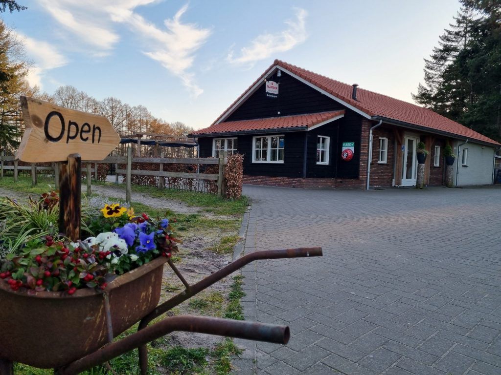 Vooraanzicht Spartelvijver