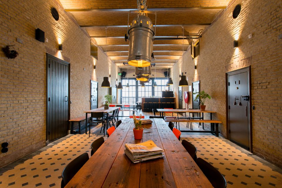 Alibi Hostel