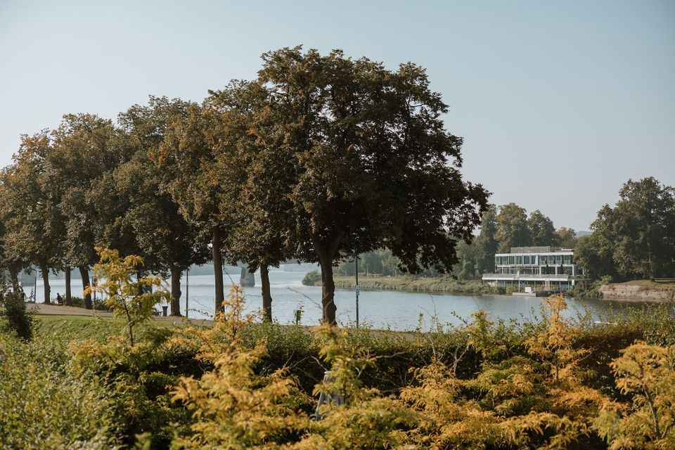 Charles Eyckpark Maastricht view of Maas