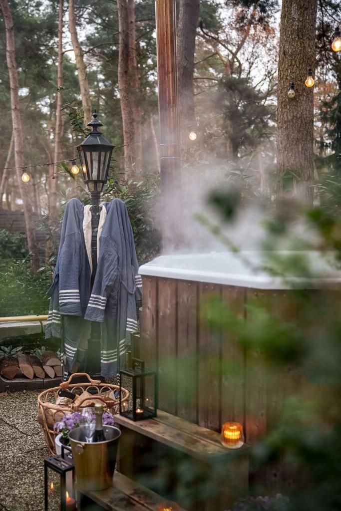 Hottub bij Lilly's boshuisje