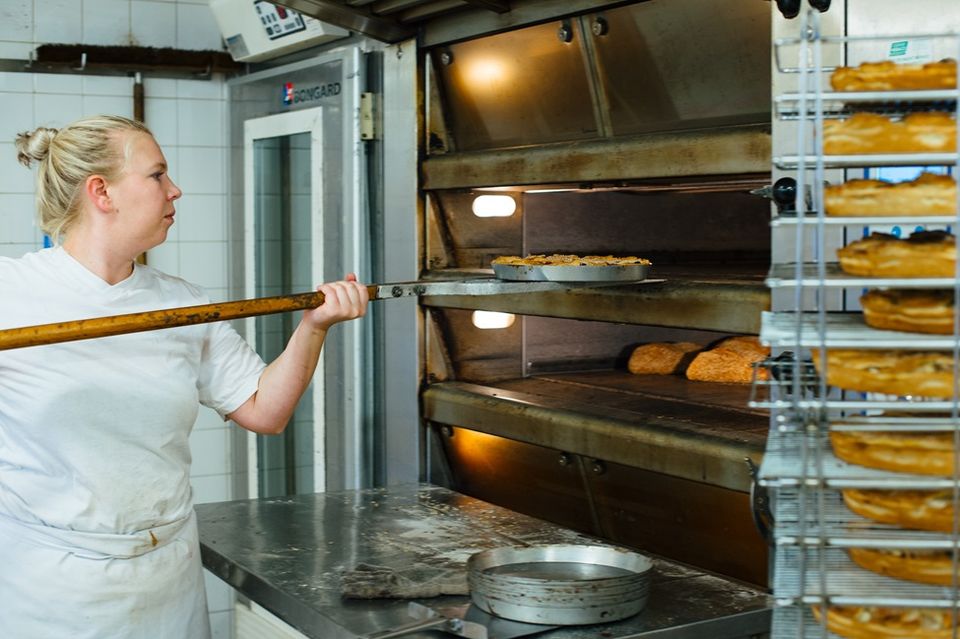 Bisschopsmolen Maastricht vlaaien bakken oven bakker