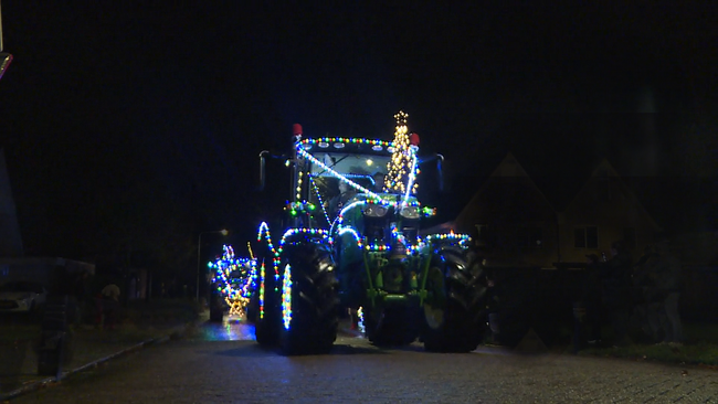 Tractor met kerstboom