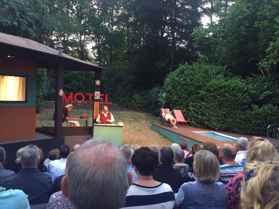 Een voorstelling in het Openluchttheater Oosterhout aan het Paterserf