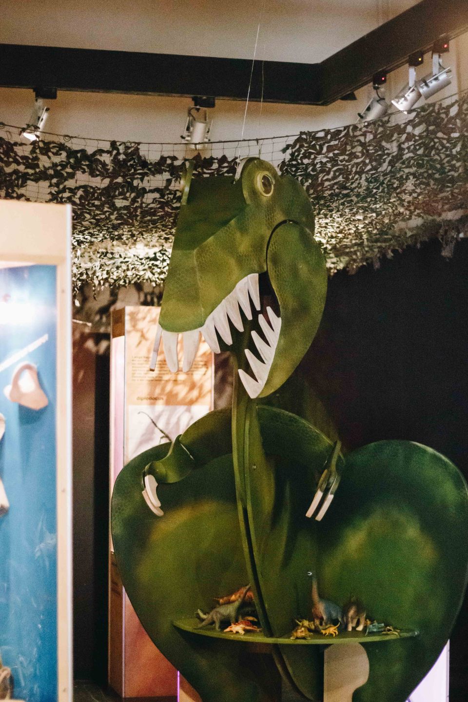 natuurhistorisch plant dinosaurus museum tentoonstelling schatgraven maastricht sanne pluijmen