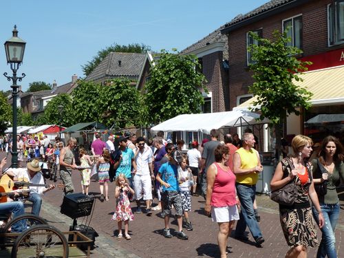 Afbeelding van wandelen publiek op de markt