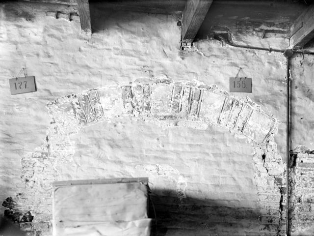 De binnenkant van het Refugiehuis voor de restauratie. 