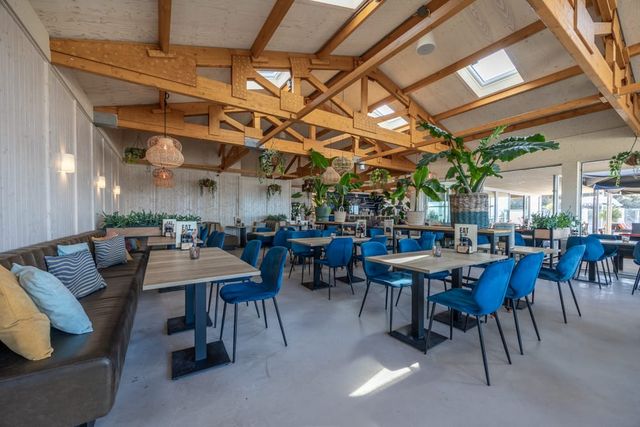 Strandpaviljoen binnenzijde