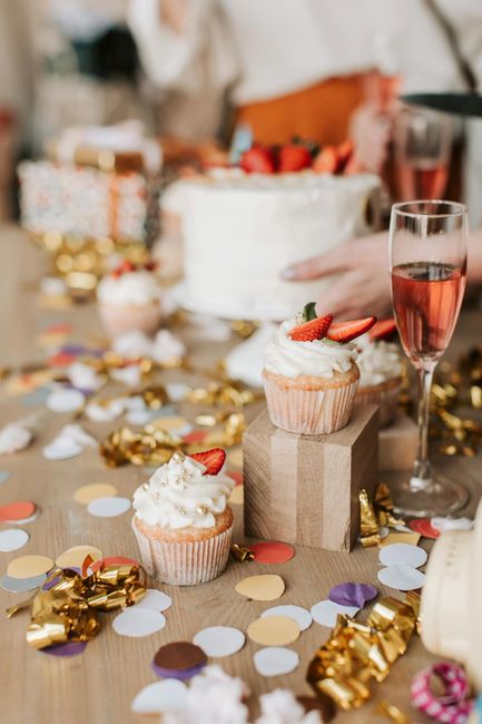 Galentine’s party Bubbles & Cake