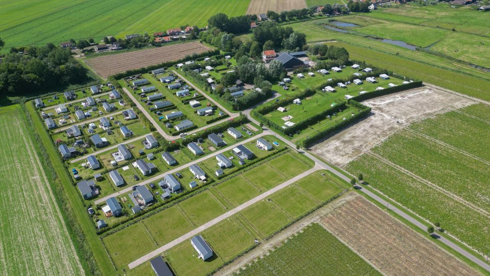 Luchtfoto van camping de Lage Werf