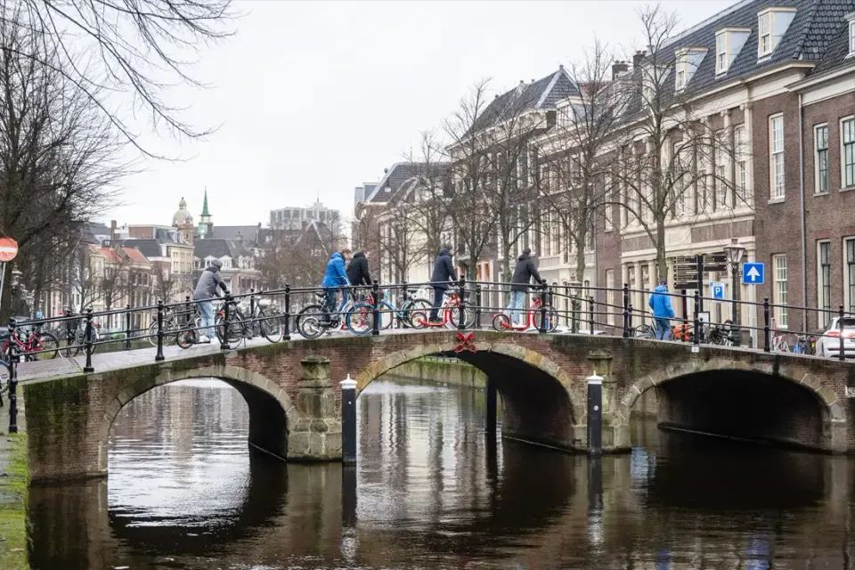 11 Grachtentocht Uitjes Leiden