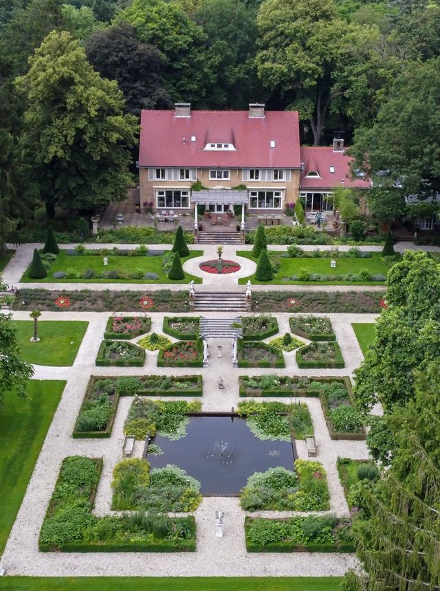 Luchtfoto van landgoed Nardinclant in Laren