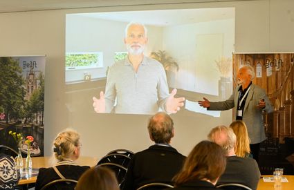 Chris van Vleuten presenteert over AI