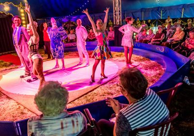 een voorstelling van circus in de zorg