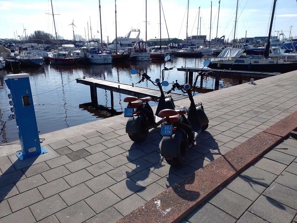 Met de e-scooter naar de haven van Delfzijl