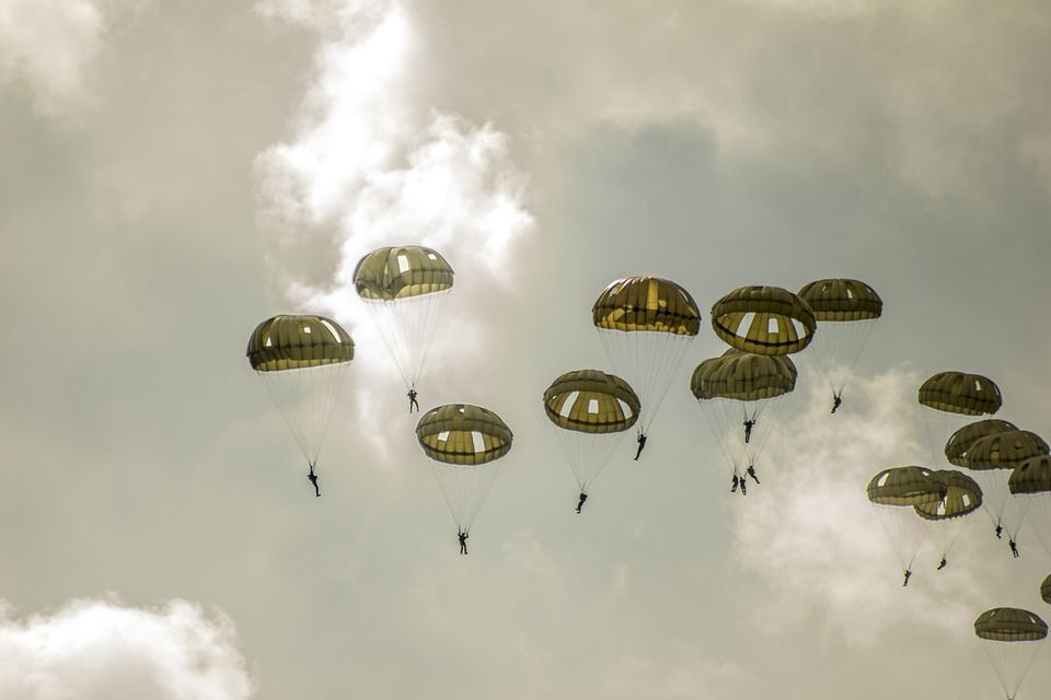 Airborne Ginkelse Heide Ede - BezoekEde