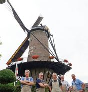 Molen in bedrijf.