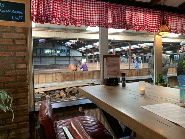 Manege Natuurpoort van Loon