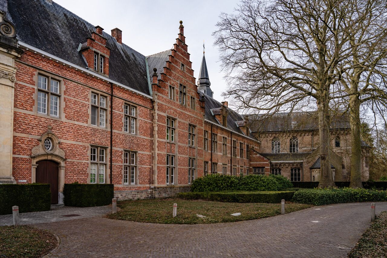 Gevel Abdij van Postel