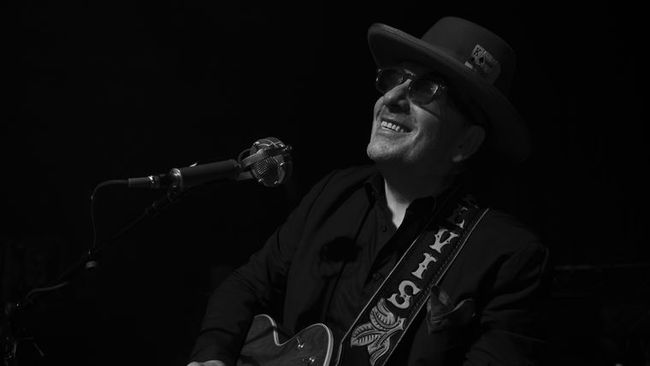 Elvis Costello & The Imposters