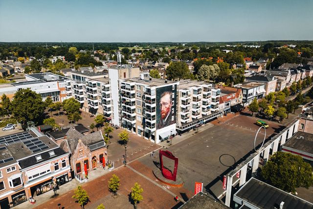 Drohnenfoto der Innenstadt von Hoogeveen.