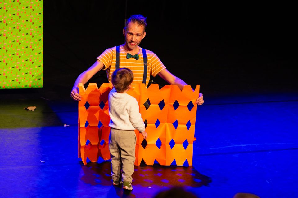 Theatervoorstelling | ‘Efrem Pakkepapier’