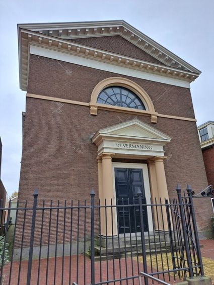 Buitenkant van de Wormerveerse Vermaning