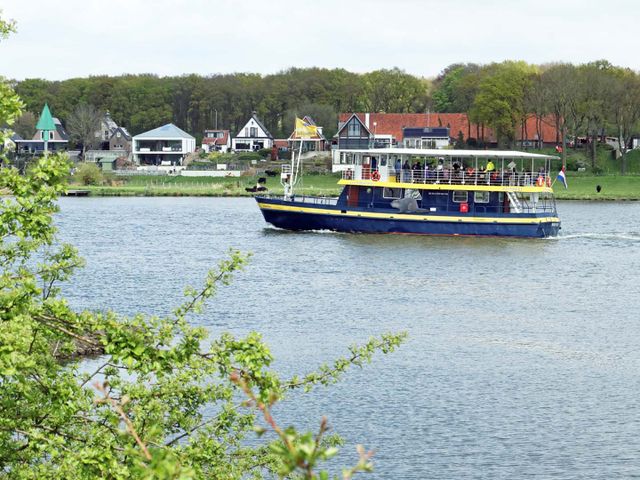 De Blauwe Bever onderweg van Rhenen naar de Ecksewaarden