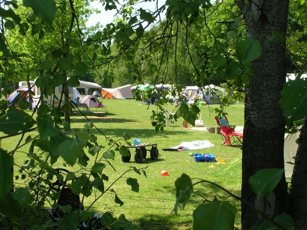 doorkijk naar camping